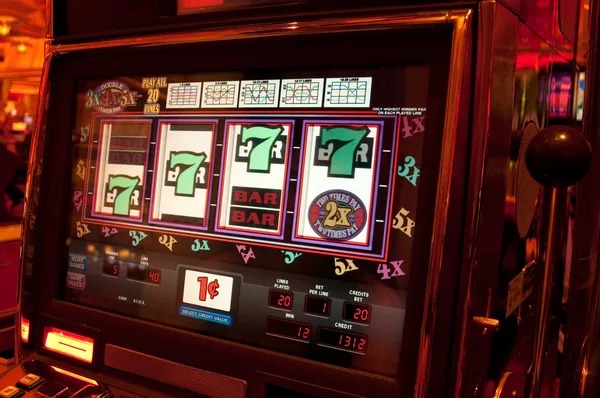 surya 898 Slot feature rooms